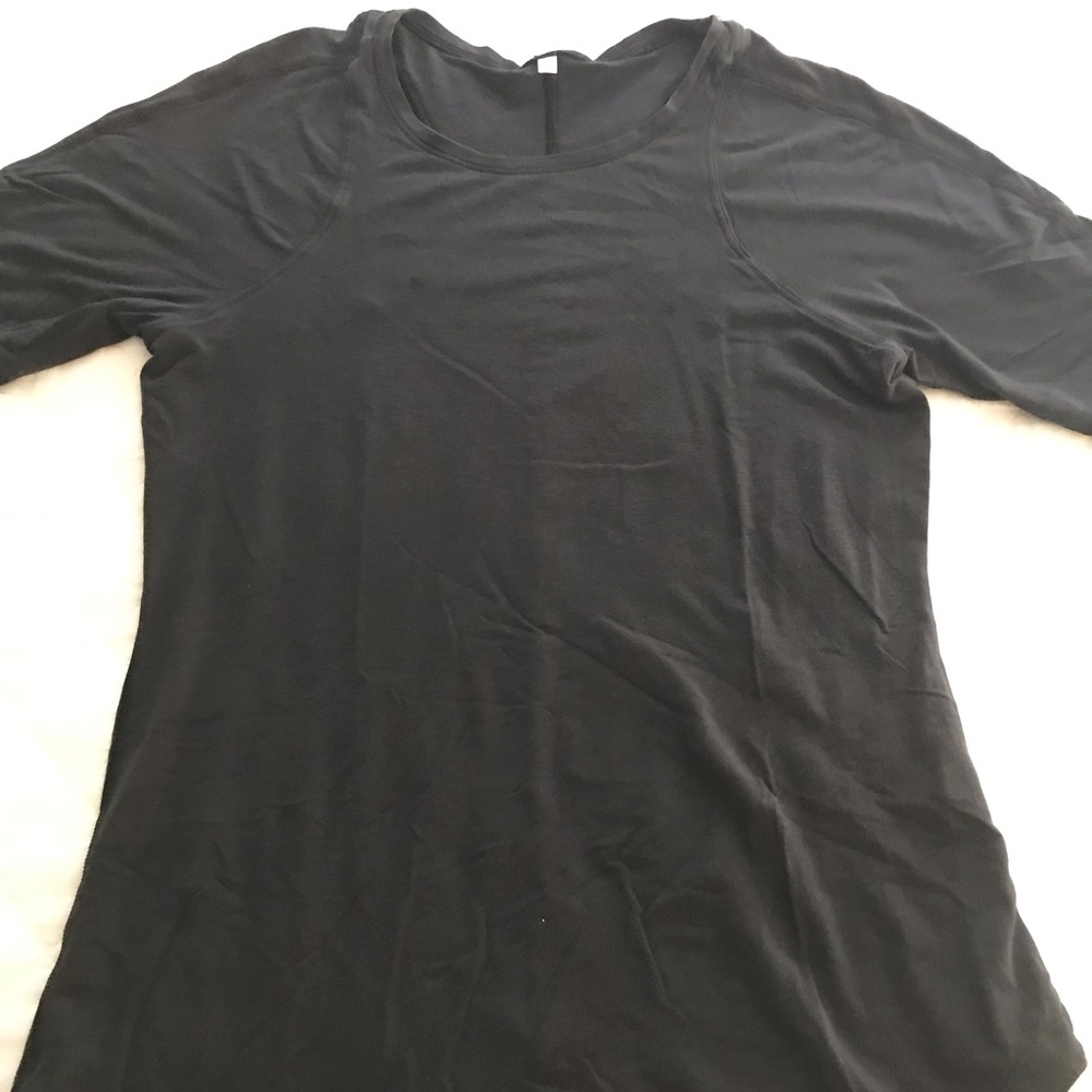 Lululemon work out shirt